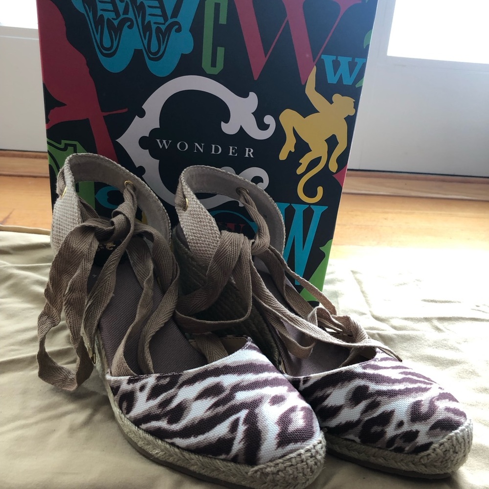 C Wonder Espadrille leopard Lace up Wedge Heels - Picture 2 of 4